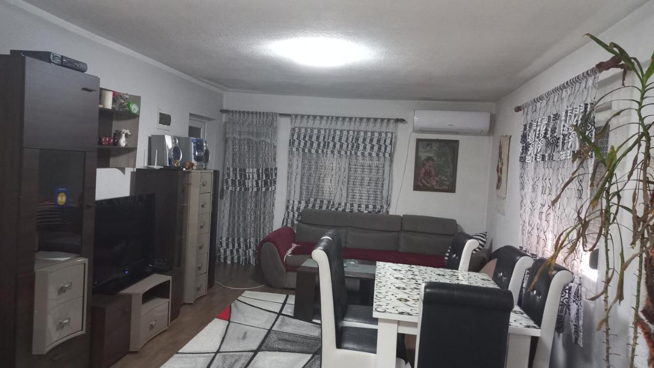 סייניצה Apartmani ,,Bato,, מראה חיצוני תמונה